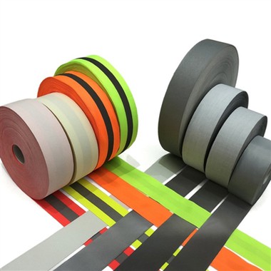 Что вы знаете о светоотражающих полосах?