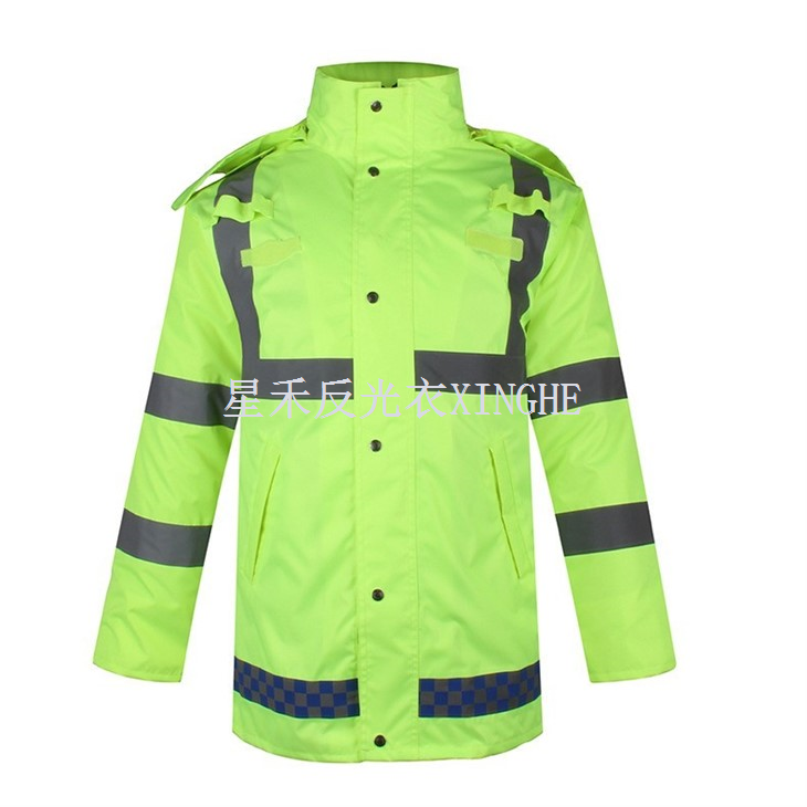 Ohutust peegeldavad vihmamantlid